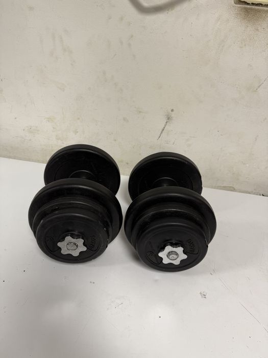 Gantere reglabile noi Germany, set 20 kg. 10 kg+10 kg=20 kg  pret 200