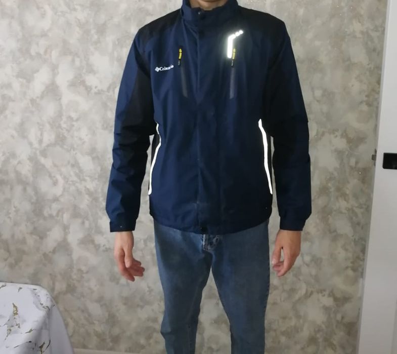 Продам.куртку демнисезон