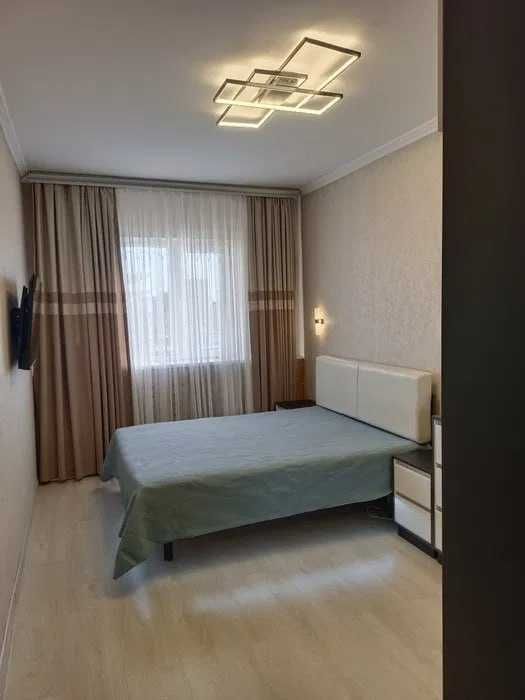 Сдается в аренду Юнусабадский р-н, 2/4/9 квартира ор-р мегапланет 013*