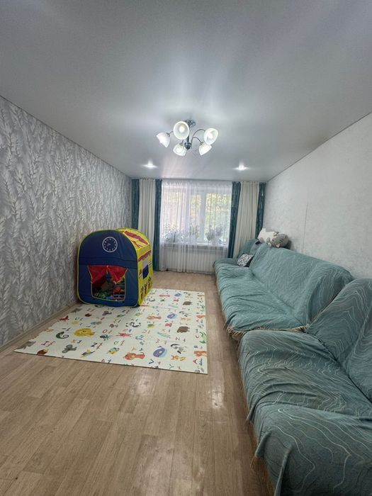 Продаю 2 х комнатную квартиру срочно с переездом