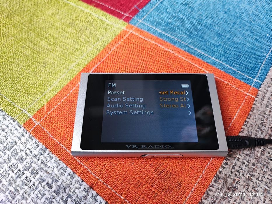 VR-radio DAB/FM (radio portabil)