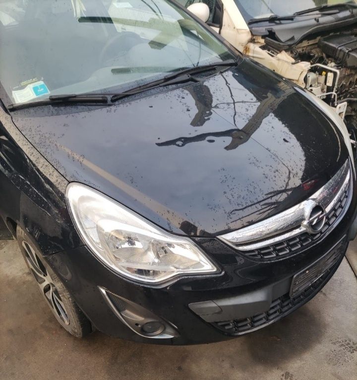 Dezmembrez opel corsa d facelift