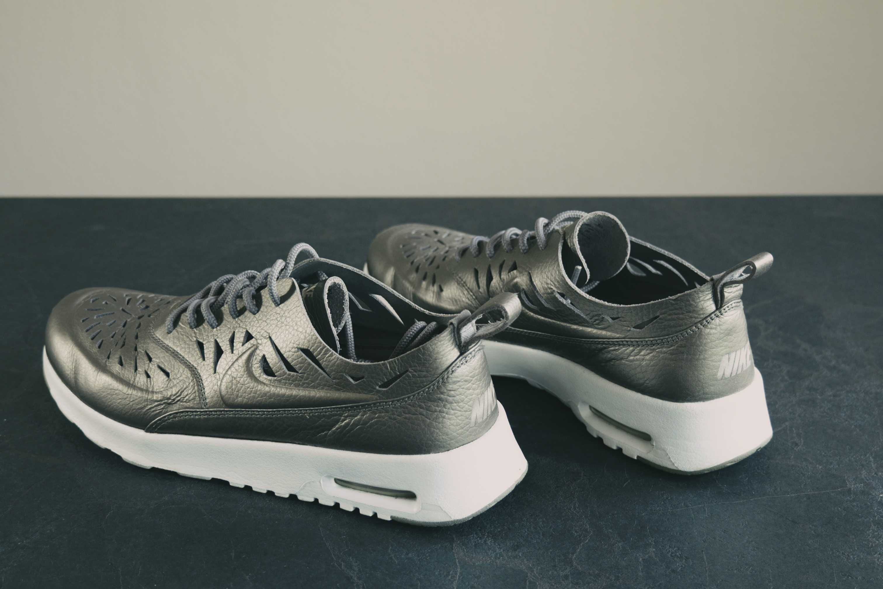 Nike Air Max Thea Joli "Metallic Pewter" - 40,5 номер Оригинални!