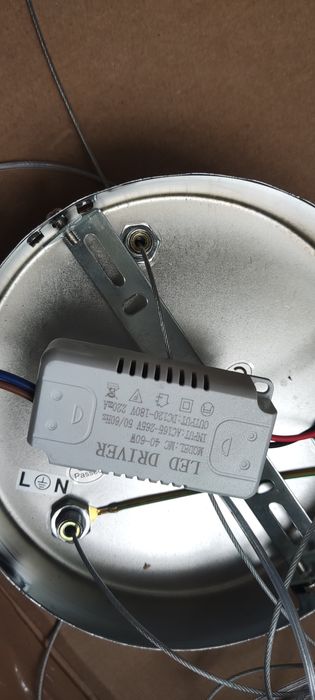 Lustra Led lumina rece 40/60 W