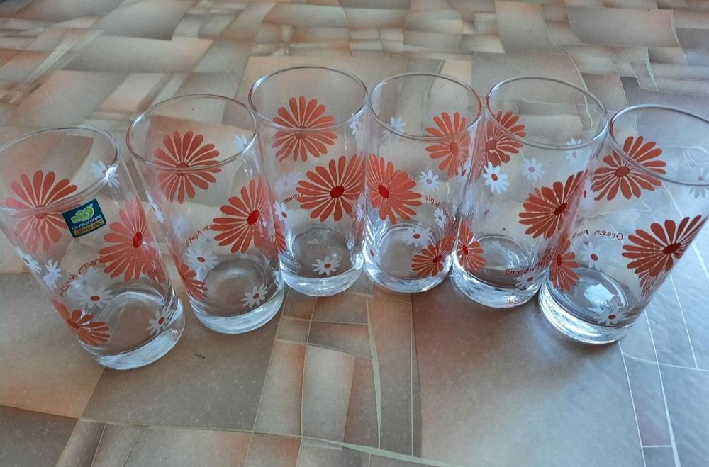 Стаканы 11 штук новые и бу