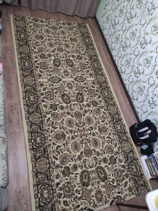 Продаю  ковровую дорожку