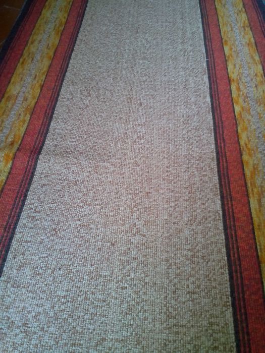 Kитеник за пода и пътеки