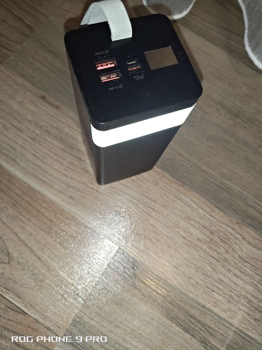 Power bank 50000 cu veioza / lanterna
