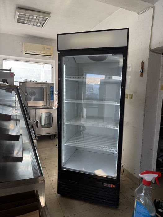 Хладилна витрина UBC GRIUP - РУСИЯ 82/76/218см