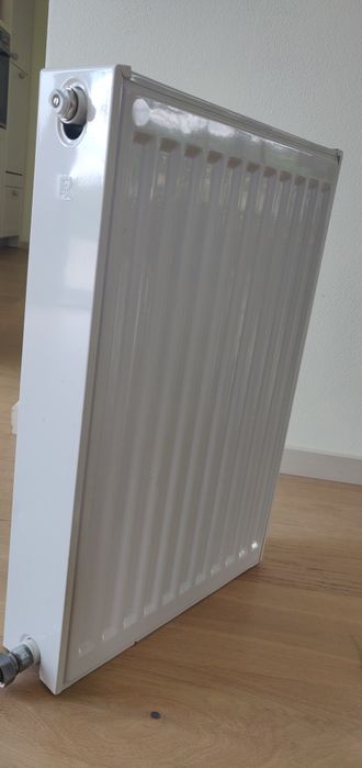 Calorifer (radiator) alb otel