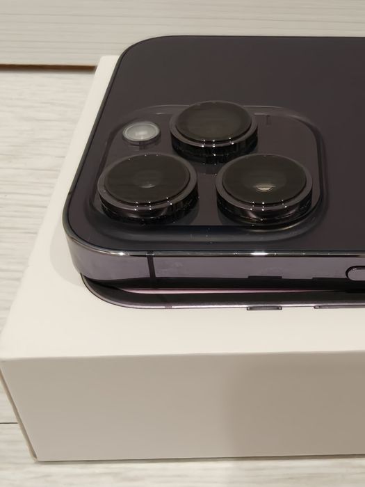 Продавам Iphone 14 pro max 256gb