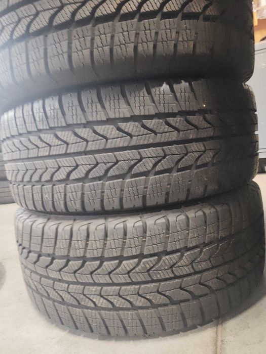 4бр.зимни гуми 225/55/17C Goodyear