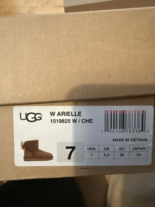 ugg cizme numar 38