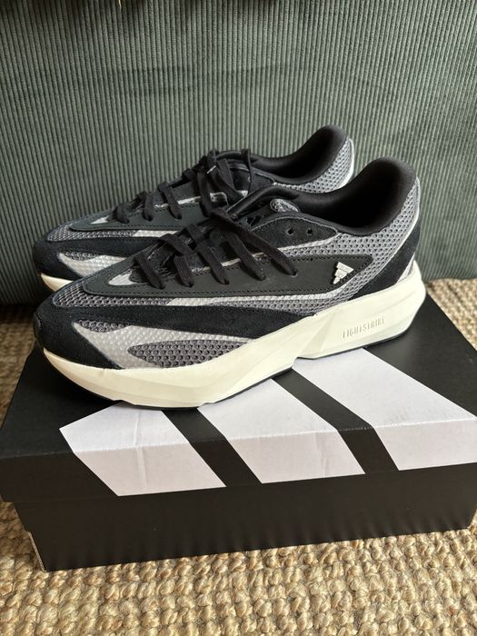 Adidas Lightblaze