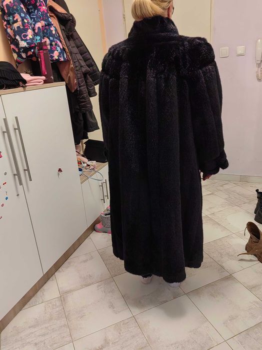 Дълго палто от Визон