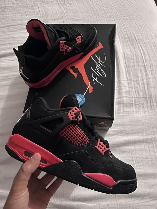 Jordan 4 red thunder us8 eu41