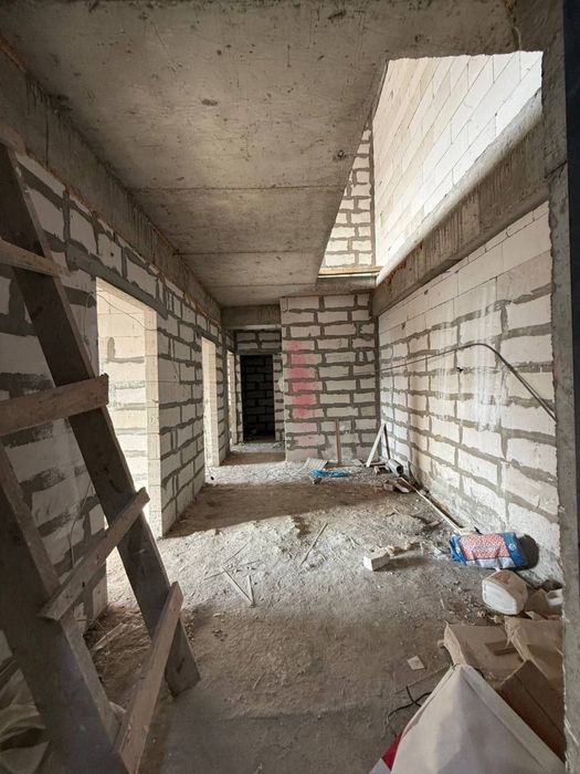 Срочно продаетсч 3 комнатная новостройка Дуплекус Карасу 3 МВД академ