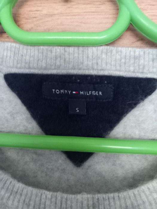 100% кашмир, Tommy Hilfiger