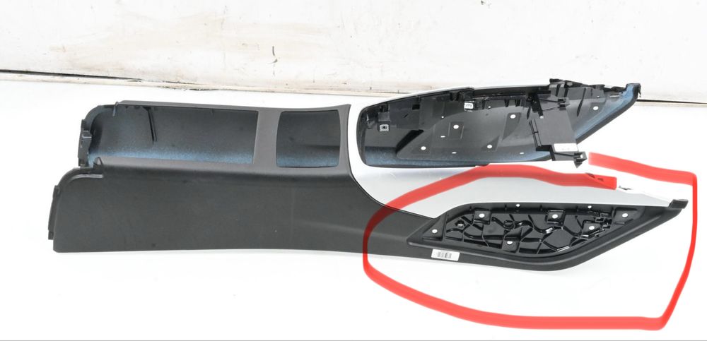 Капаци за централна конзола кожа с червен шев НОВИ !!! AUDI A6 C7/A7