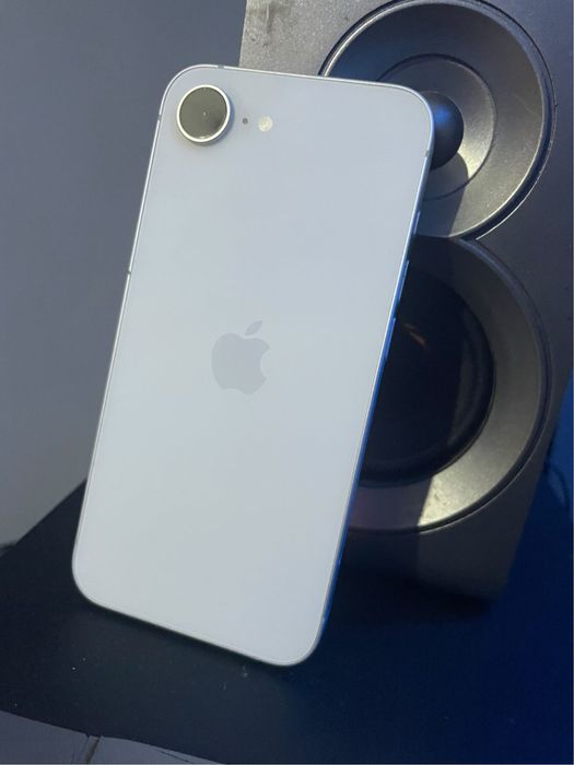 Vand urgent iphone 16 e