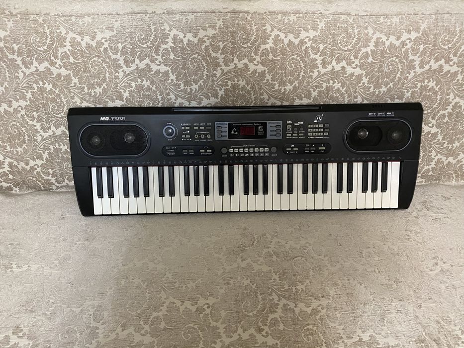 Синтезатор