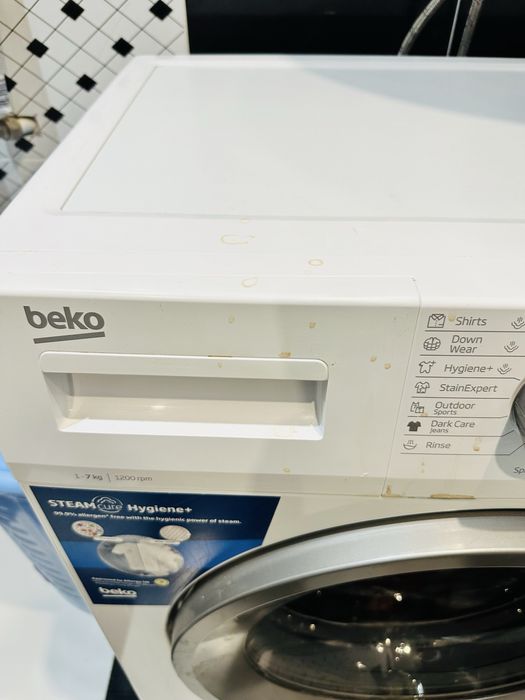 Пералня BEKO WUE7612BS
