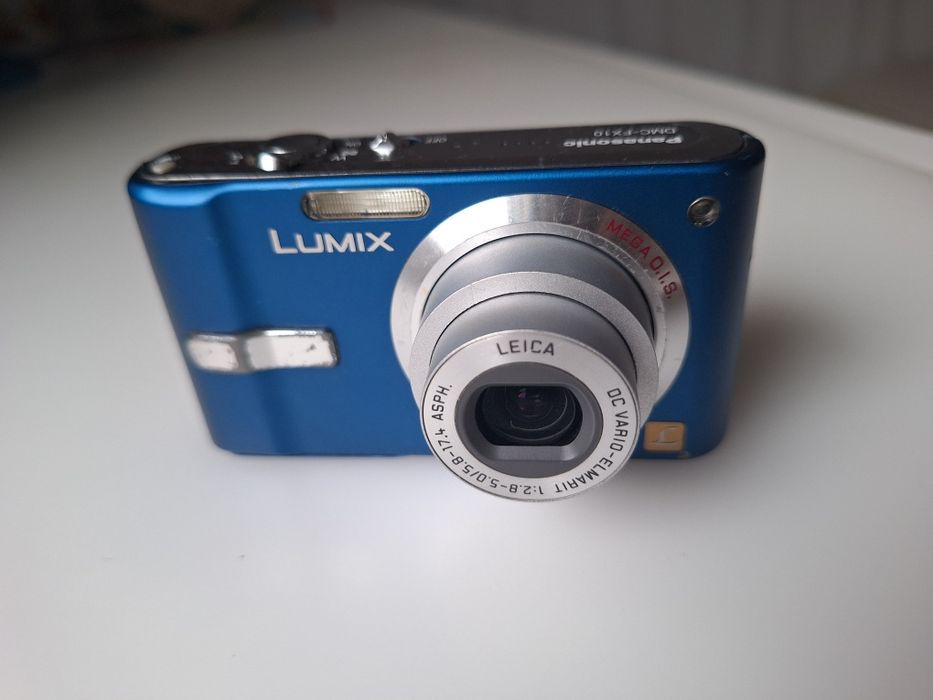 Aparat foto Panasonic Lumix DMC-FX10
