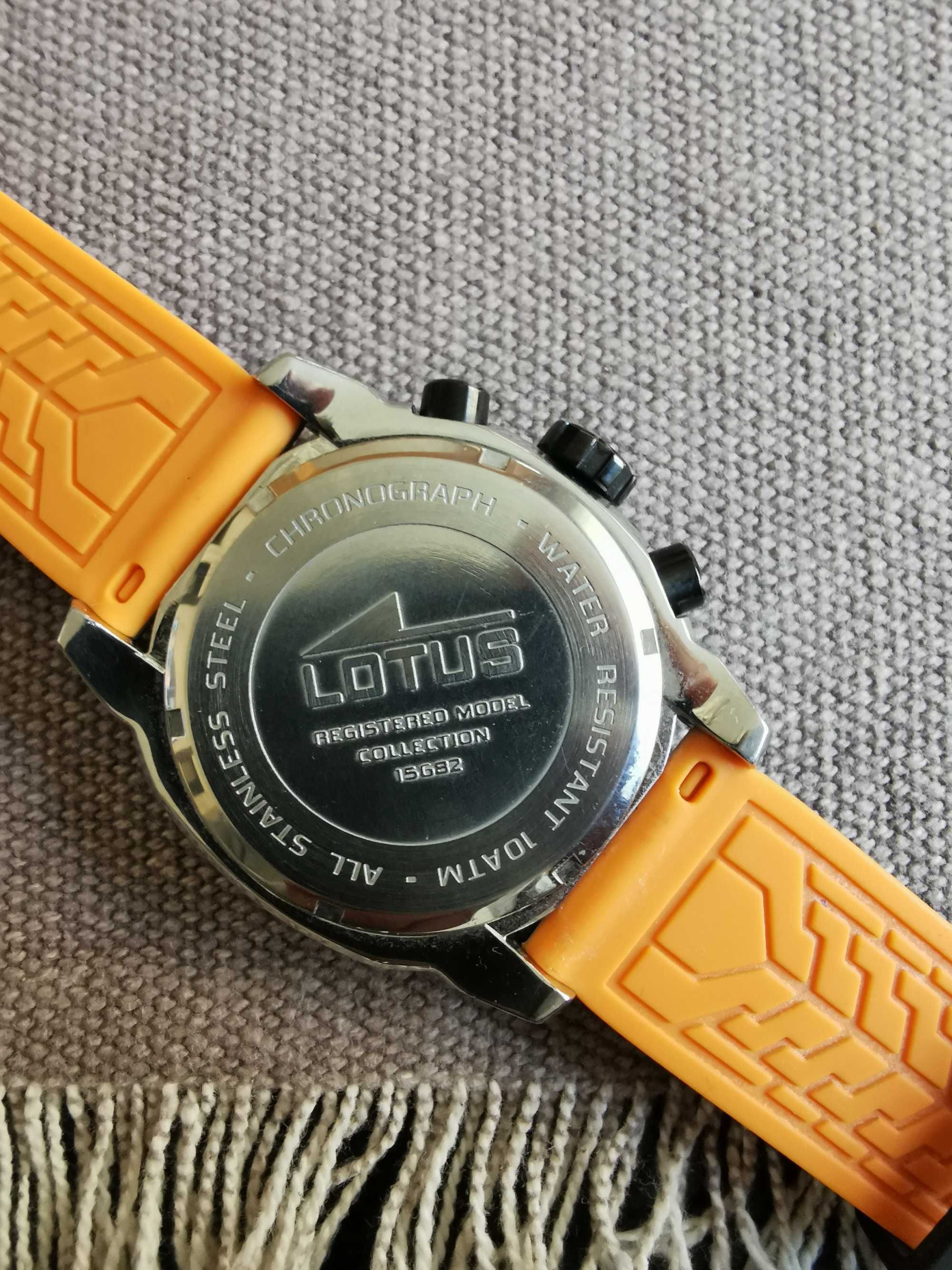 Часовник Lotus Chronograph