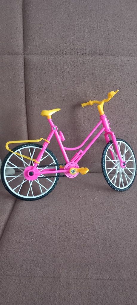 Bicicleta pentru papusi Barbie