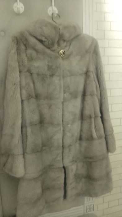 Продам норковую шубу