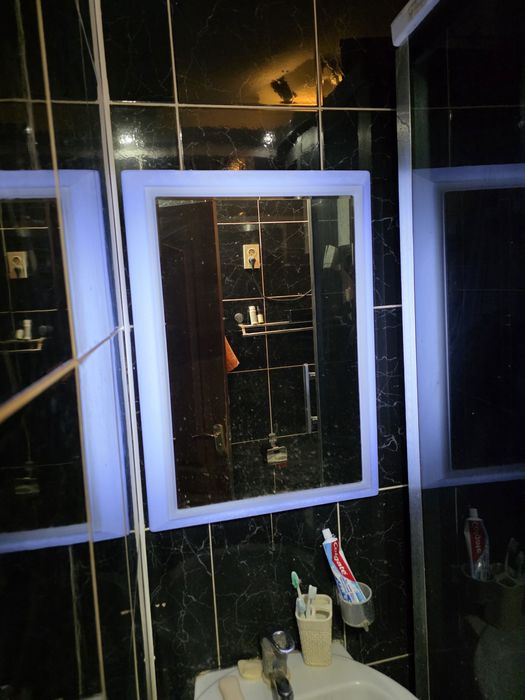 Айна зеркало посдветкасы бар