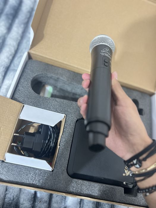 Продавам безжичен миркфон