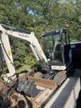 Inchiriez mai placa compactoare miniexcavator 2,7 Tone