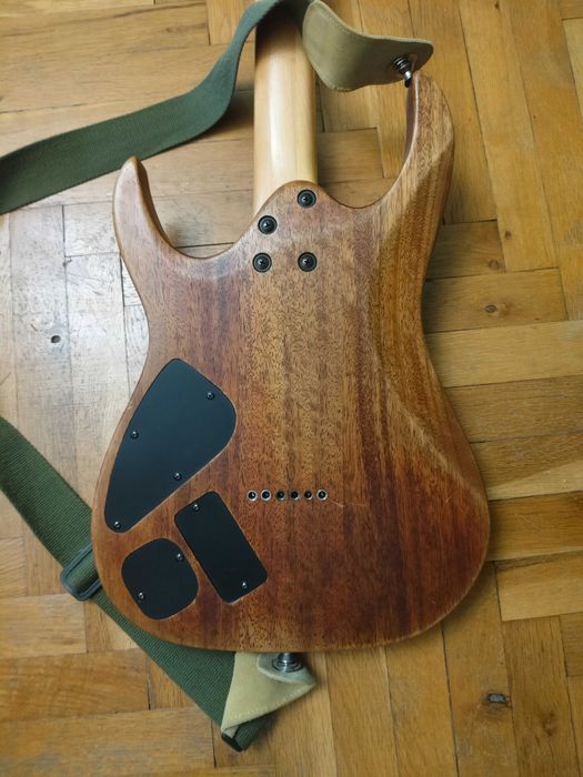 Електрическа китара Ibanez RGA32