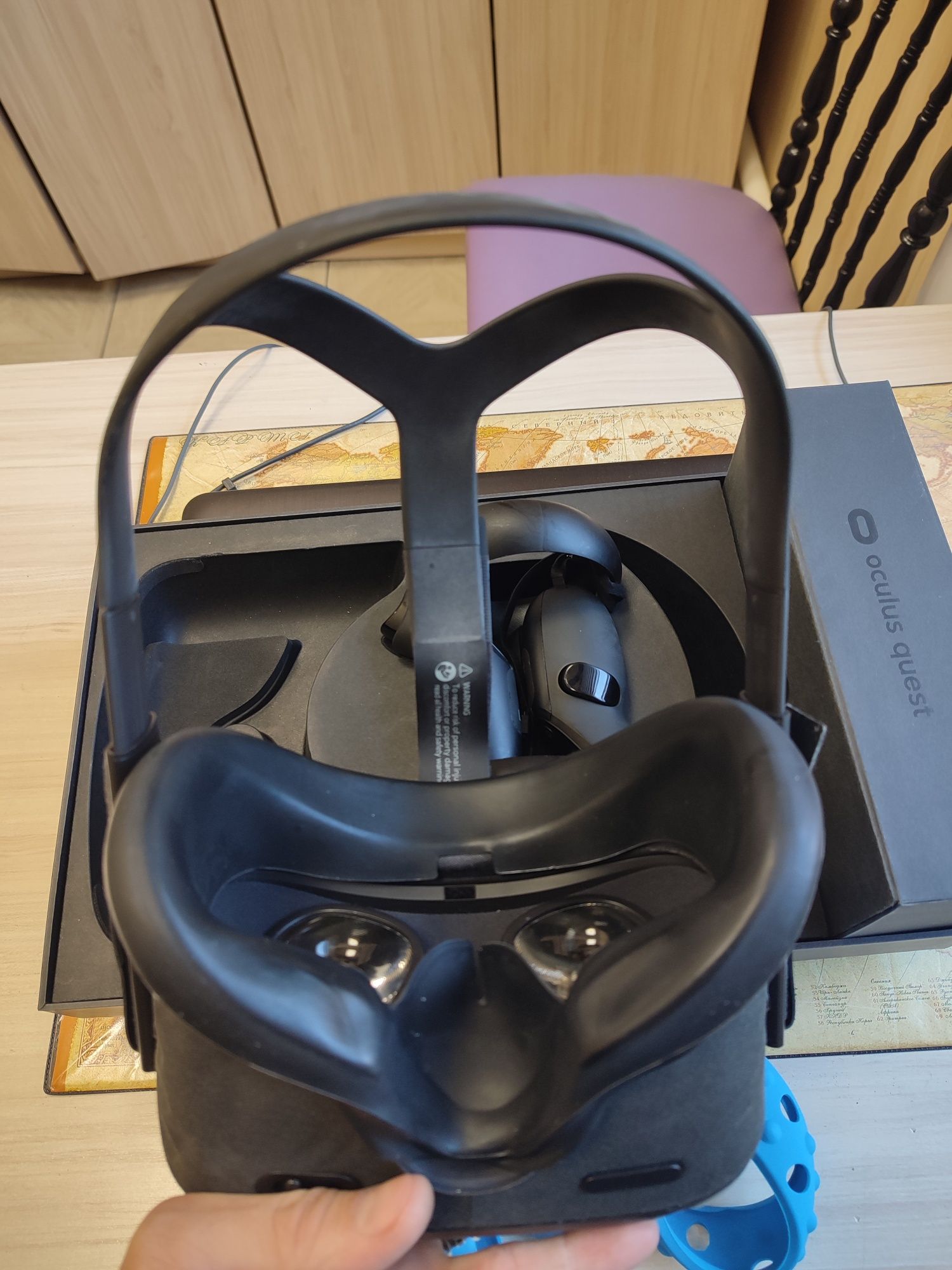 продам Oculus quest