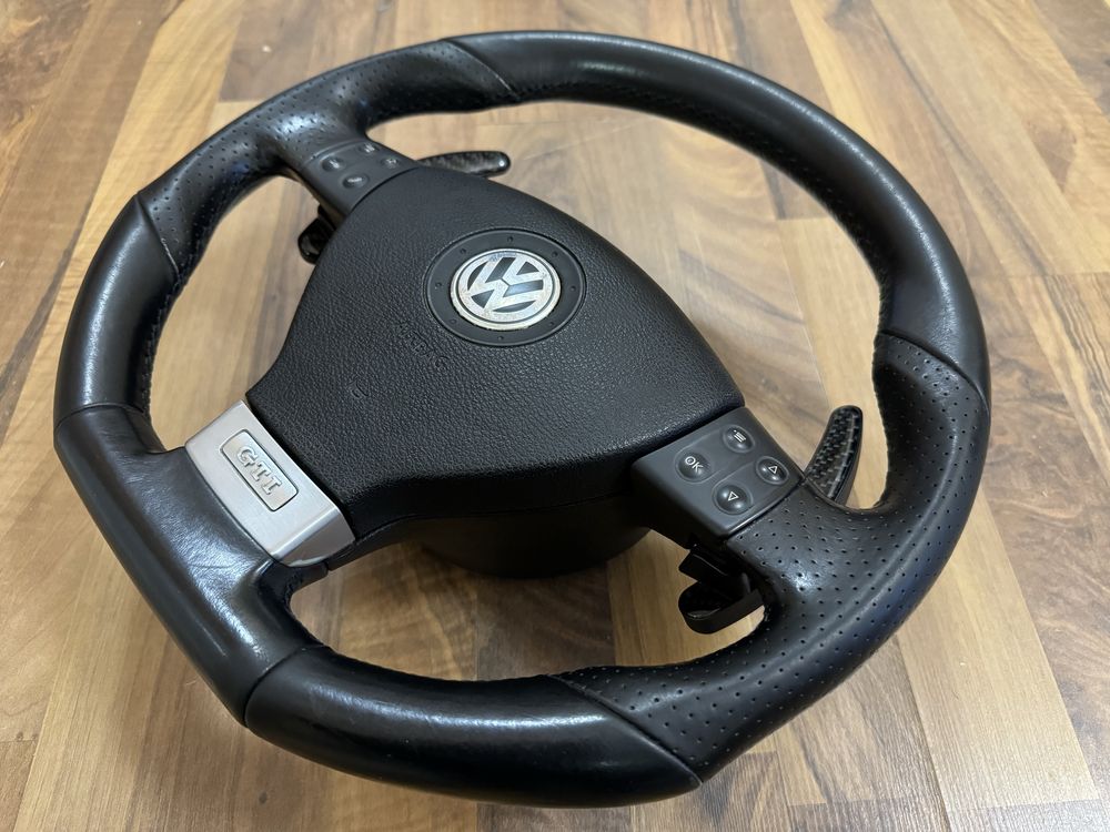 Оригинален скосен GTI мулти волан с пера за Vw