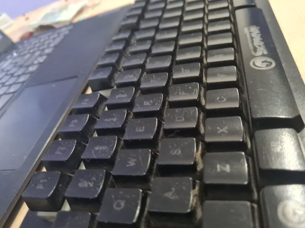 Tastatura gaming RGB