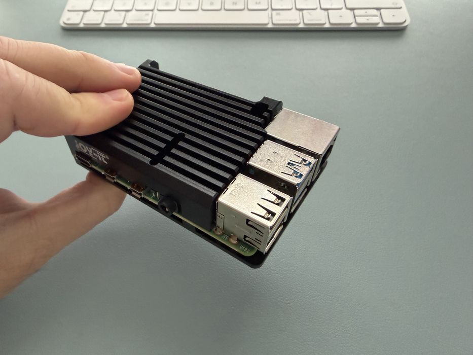 Raspberry pi 4 model b 4gb + carcasa si incarcator original