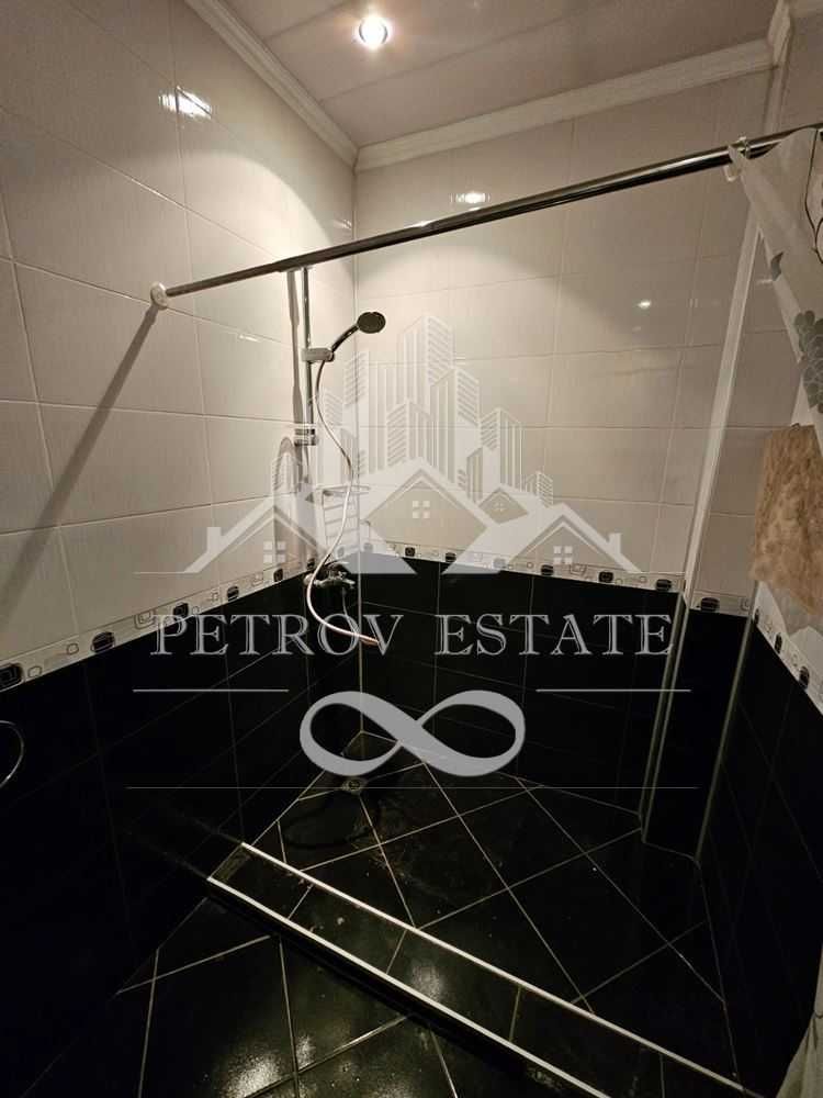 Продава се Тристаен апартамент в Велинград - 107 кв.м за 1414 €/кв.м - Снимка #10