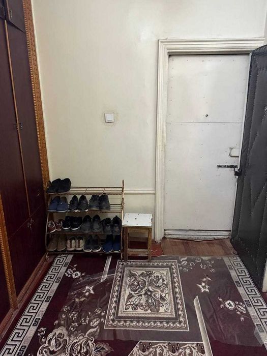 Uy Sotiladi 78kv metr