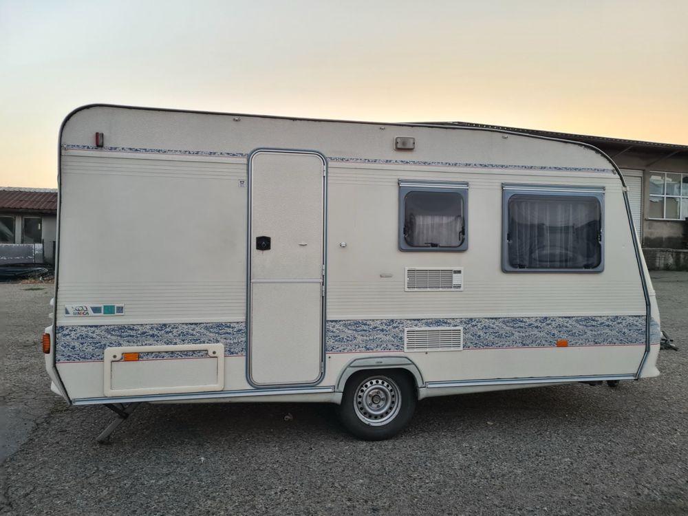 Продава се каравана Adria Unica 431