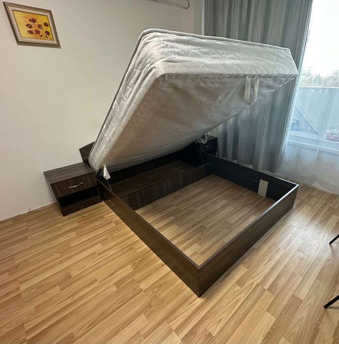 Комплект спалня с механизъм - нощни шкафчета и матрак