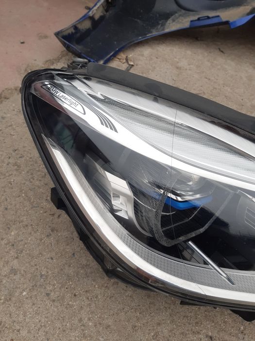 Десен фар bmw 7 g11