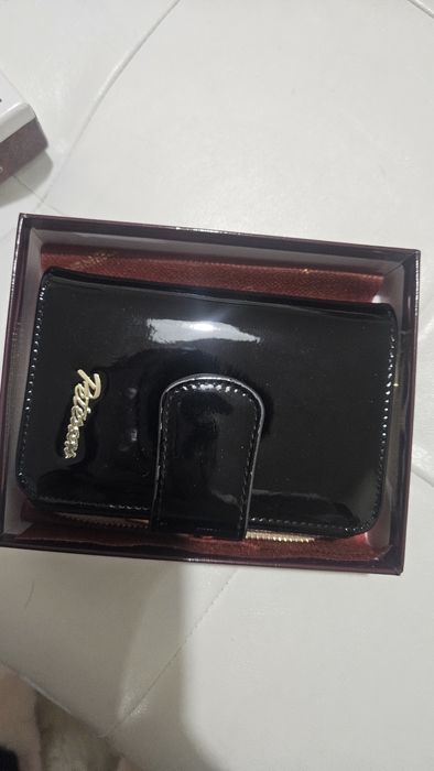 Портмоне Петърсн