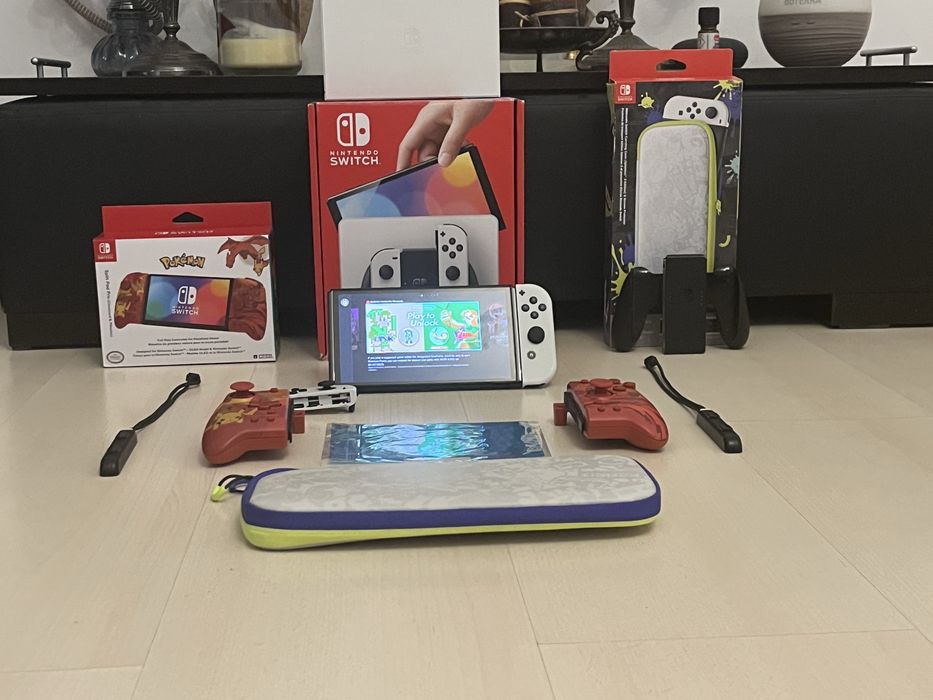 Nintendo Switch Oled -bundle- Tot ce ai nevoie pentru gaming!