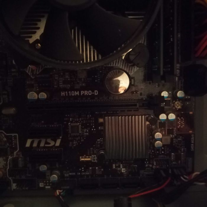 Calculator/PC DDR4, SSD, USB 3.1, 16 Gb RAM