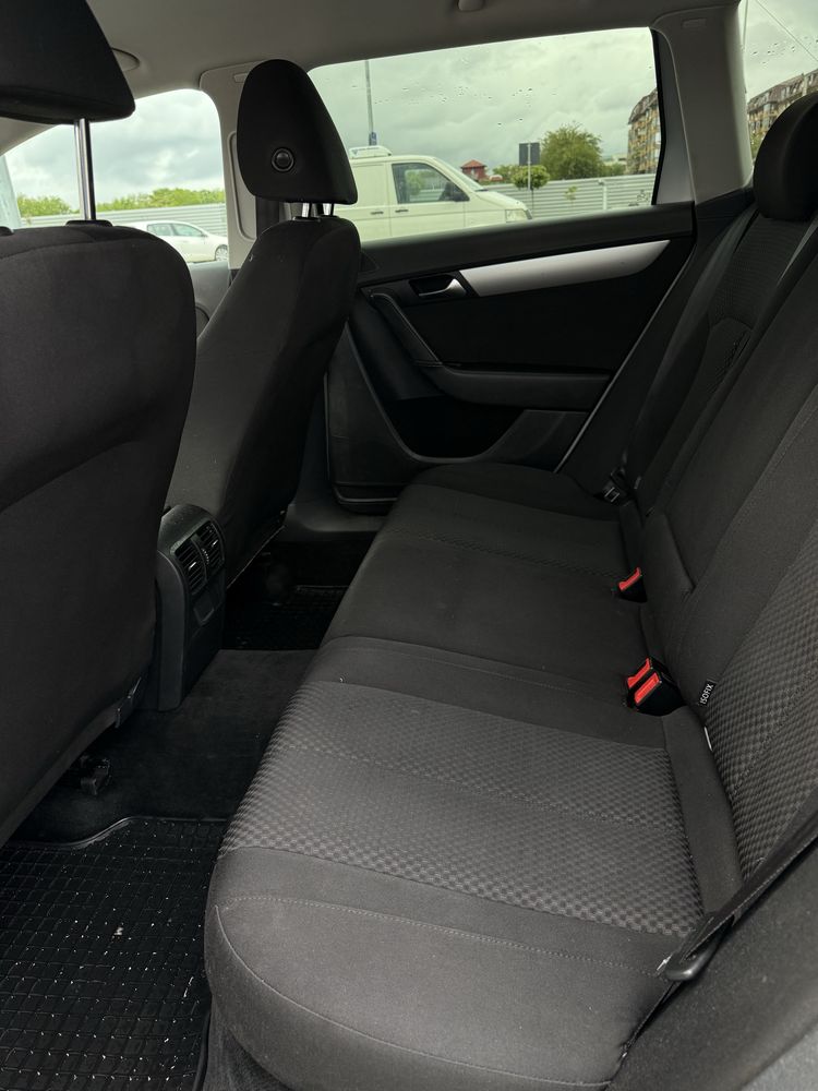 Vand Passat b7 2011