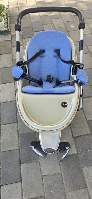 Vând carucior Mima Xari