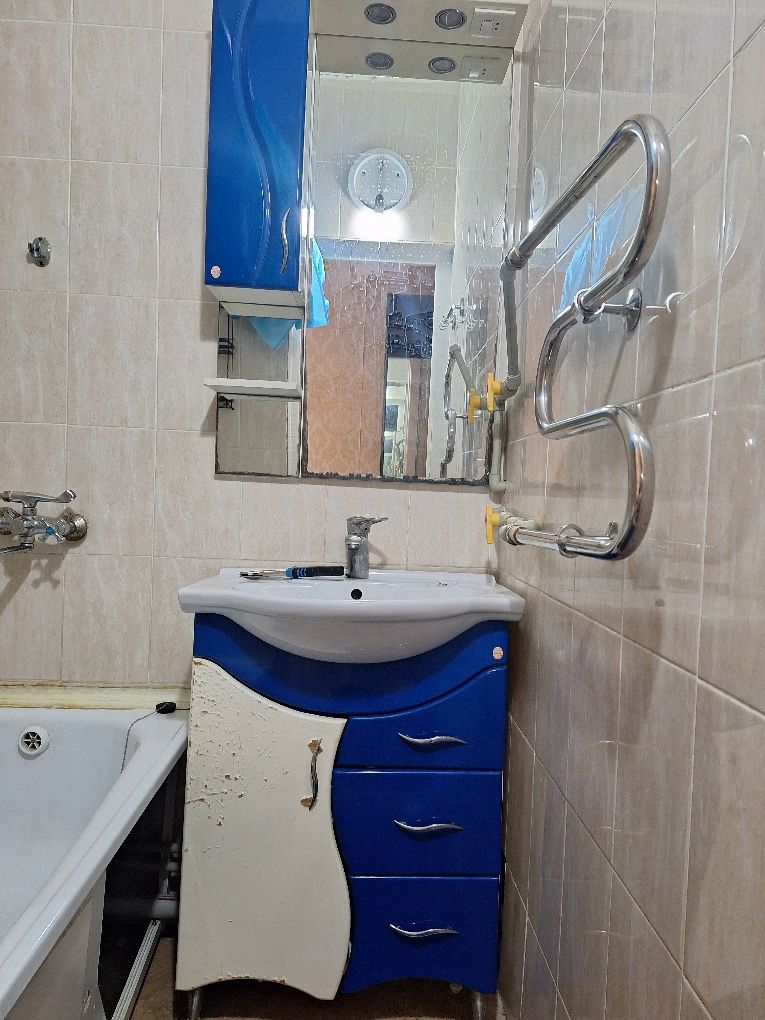 Продам ванный шкаф