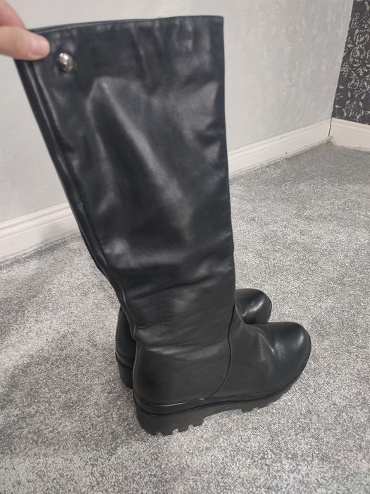 Длинные сапожки женские